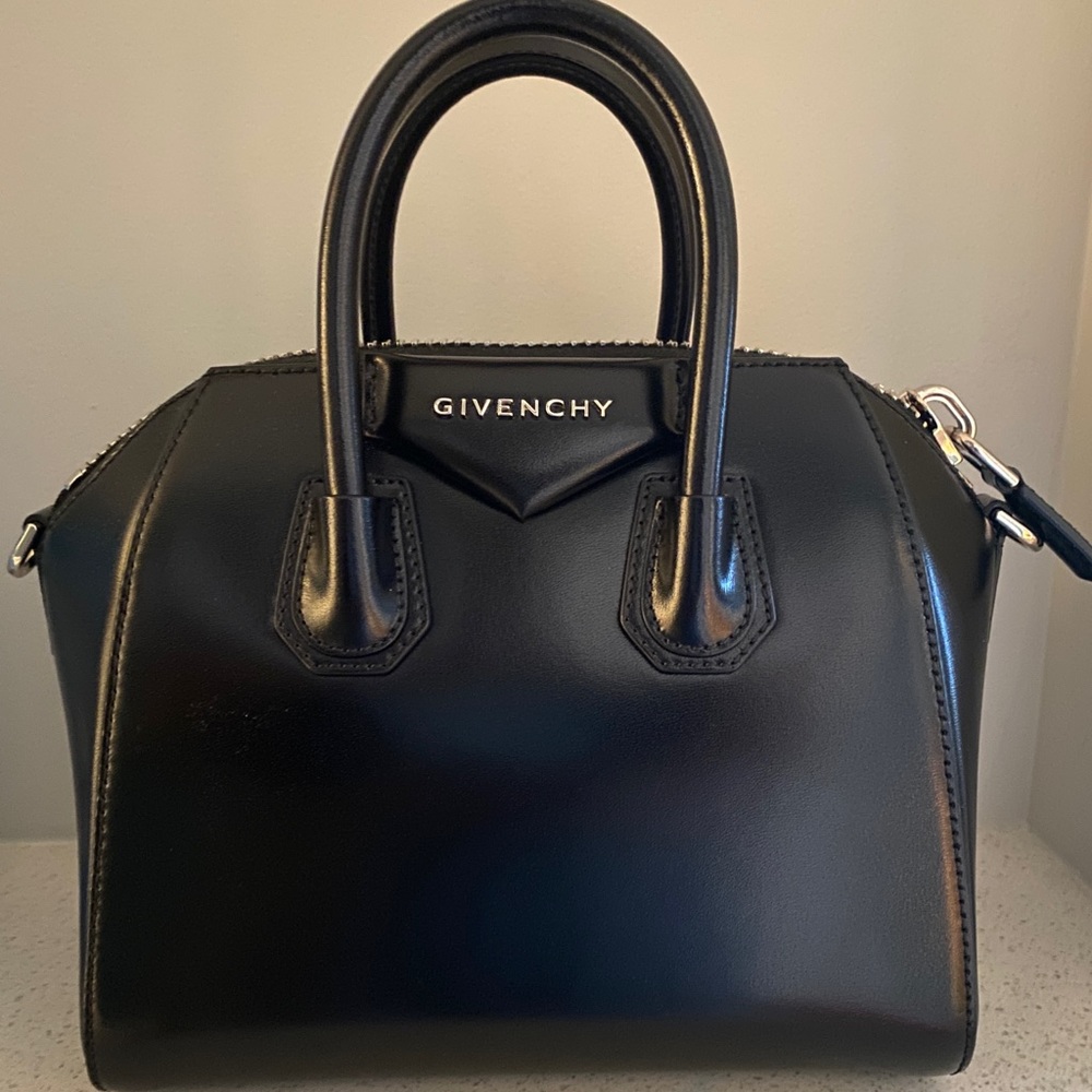 Givenchy Antigona Mini- Black smooth leather
